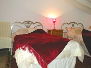 Bedroom of the holiday rental Prices for booking rural accommodation
